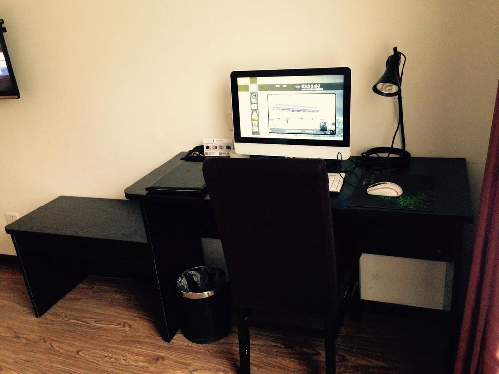 Super 8 Beijing Chaoyang Road Xinglong Hotel Room photo