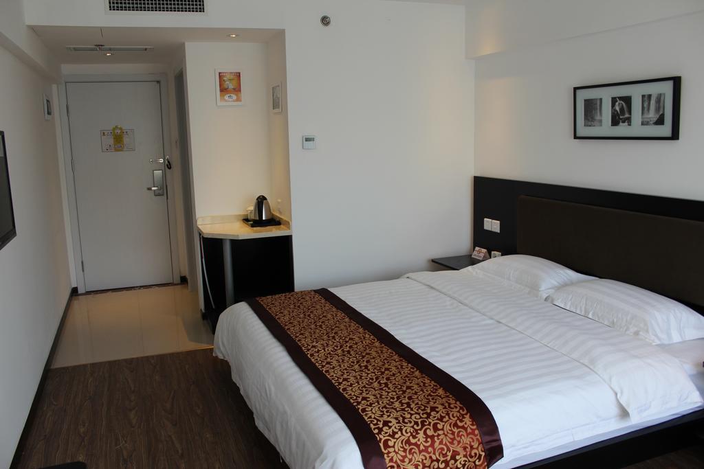 Super 8 Beijing Chaoyang Road Xinglong Hotel Exterior photo